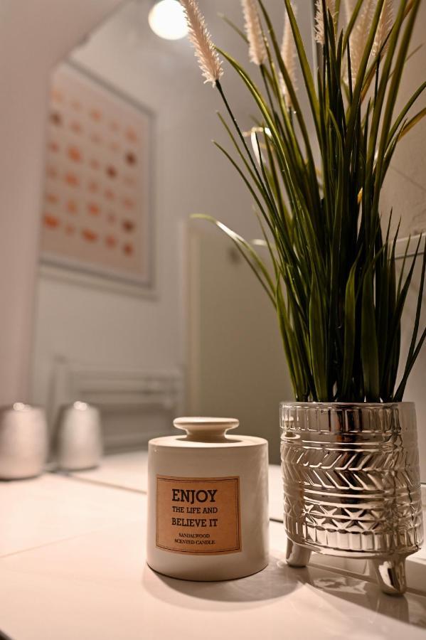 Modernes Apt Mit Direkter Anbindung Zur City Und Messe Hanover Exterior photo